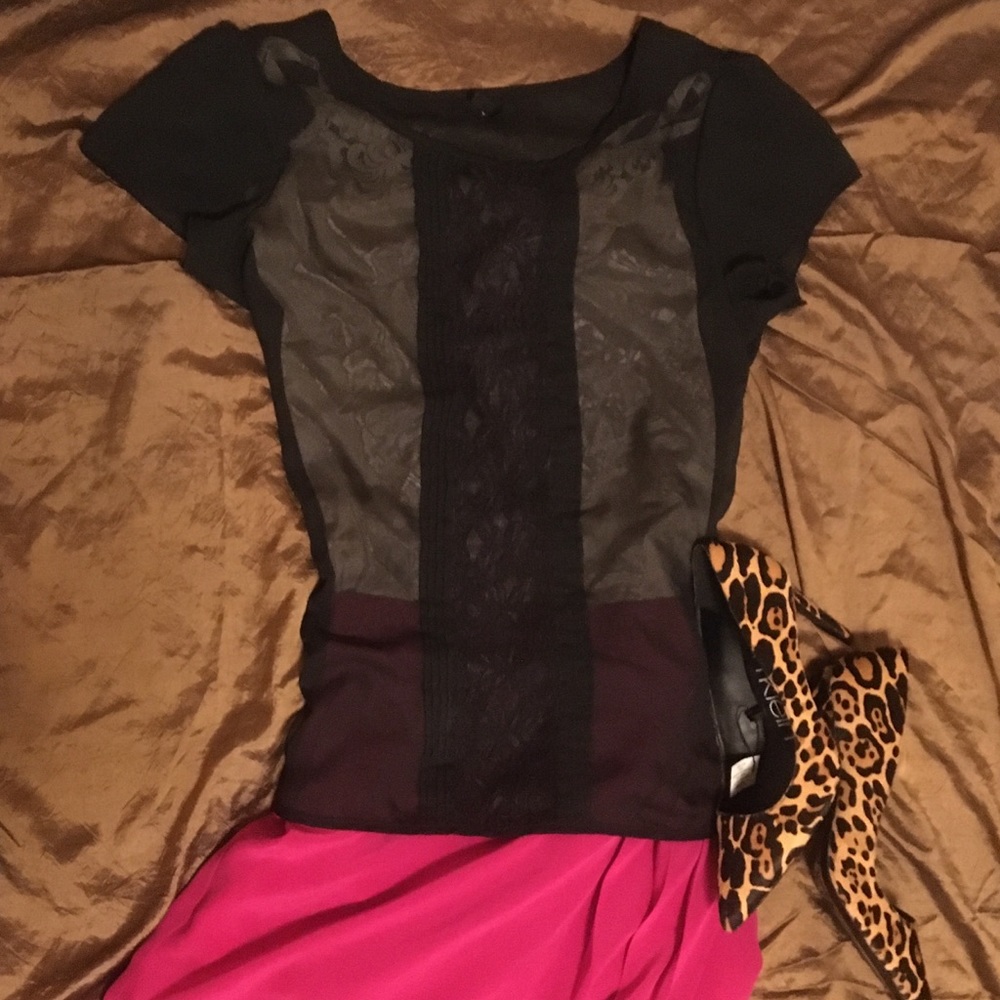 ❤️ Sheer Lace Ruffle Blouse
